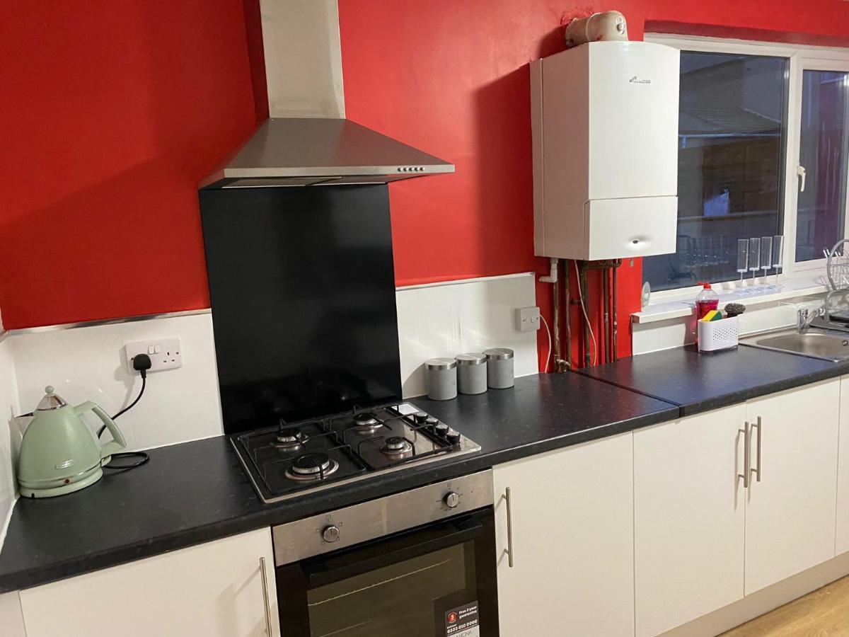The Superhost - 4 Bedroom House Sunderland  Luaran gambar