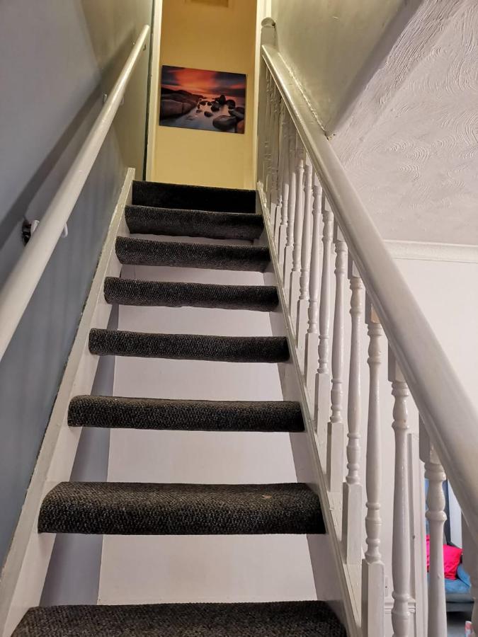 The Superhost - 4 Bedroom House Sunderland  Luaran gambar
