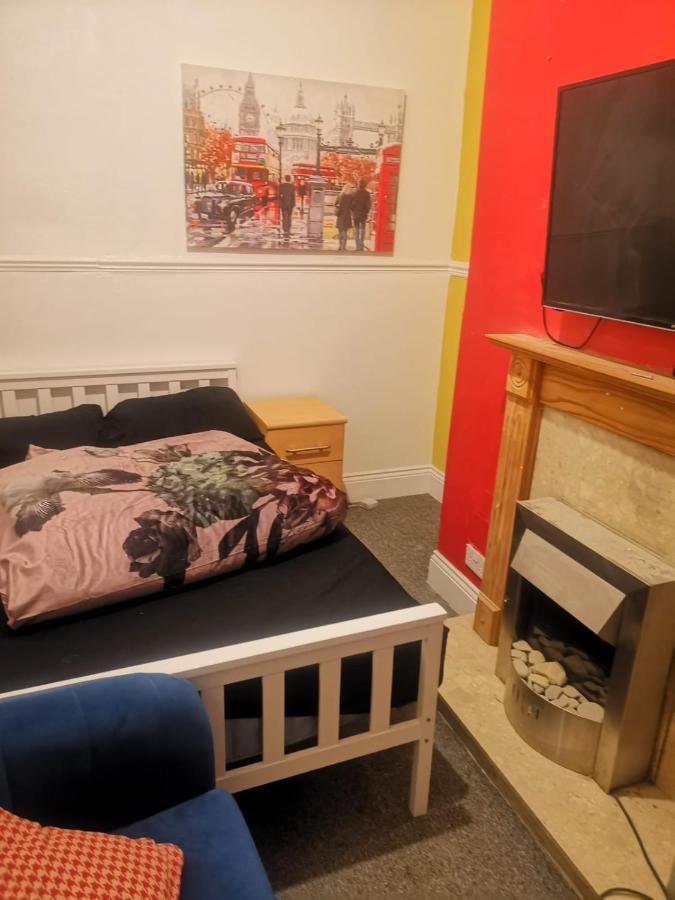 The Superhost - 4 Bedroom House Sunderland  Luaran gambar